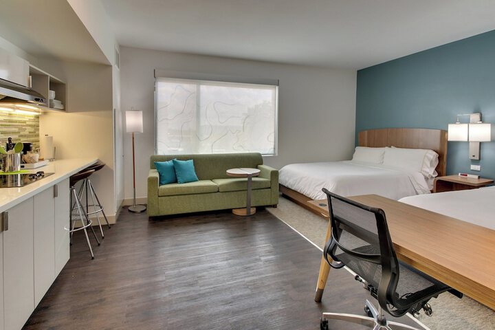 Room 30 of 49