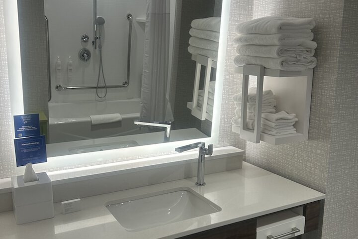 Hampton Inn by Hilton Kingston