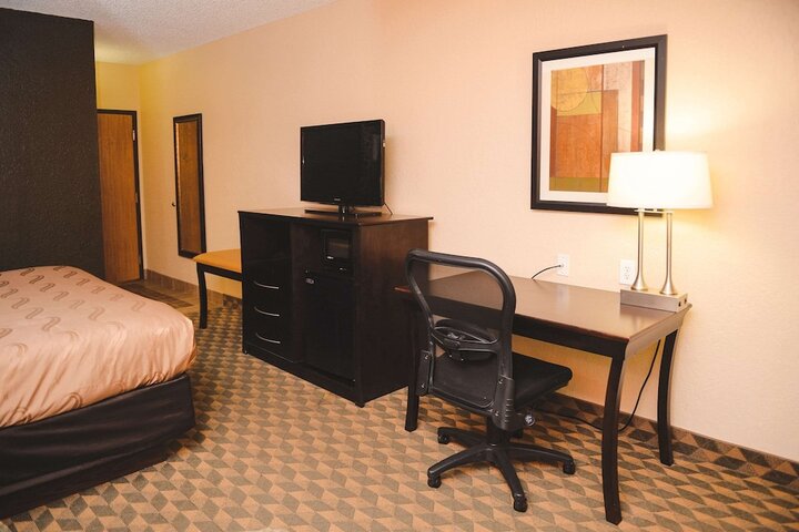 Room 26 of 47
