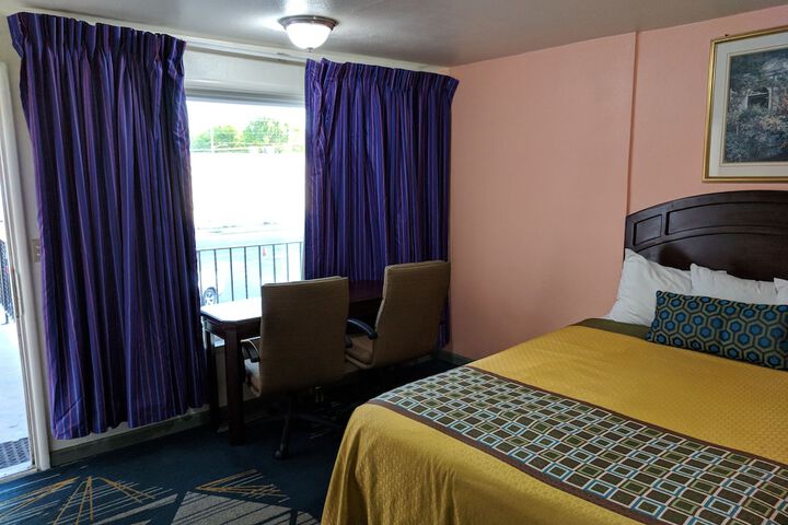 Room 10 of 67