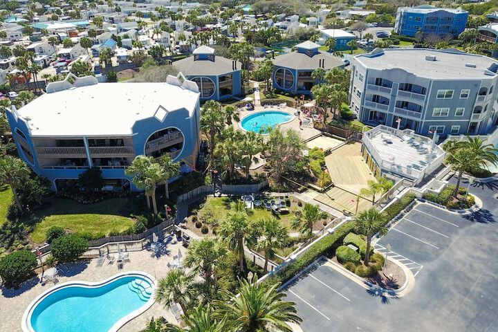 Hibiscus A103 2 / 2 Free Activities! & Oceanfront Wifi 3 Pools