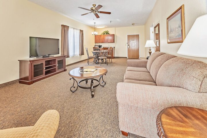 Room 9 of 28