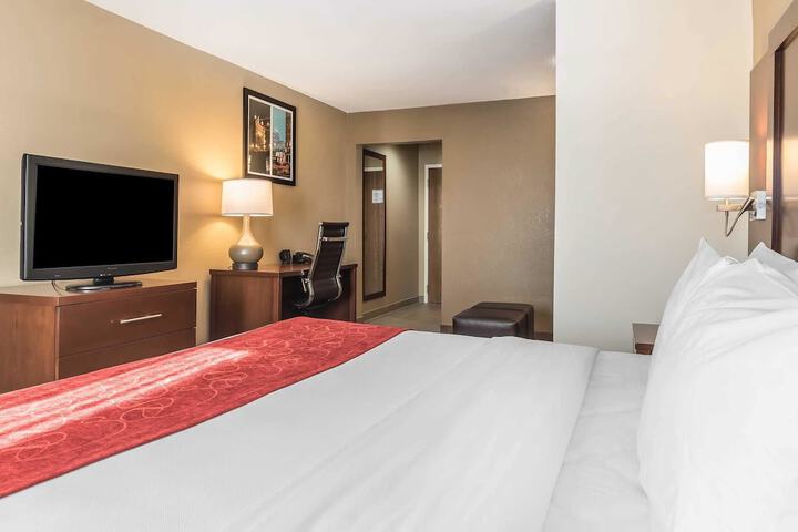 Room 18 of 48
