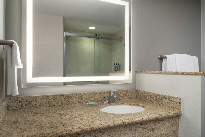 Courtyard by Marriott Fort Myers I-75 / Gulf Coast Town Center