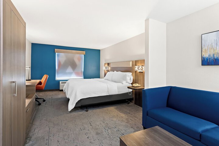 Holiday Inn Express & Suites Perry by IHG