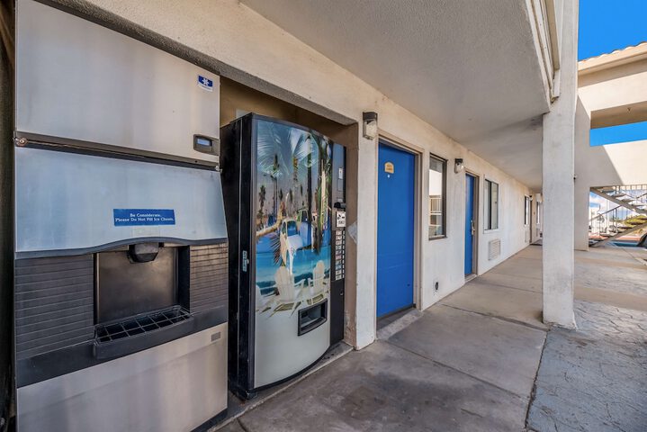 Motel 6 Westley CA