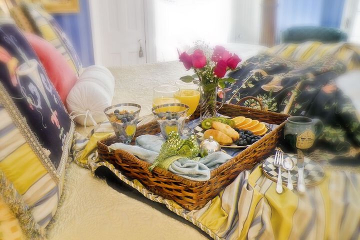 10 Fitch Luxurious Romantic Inn
