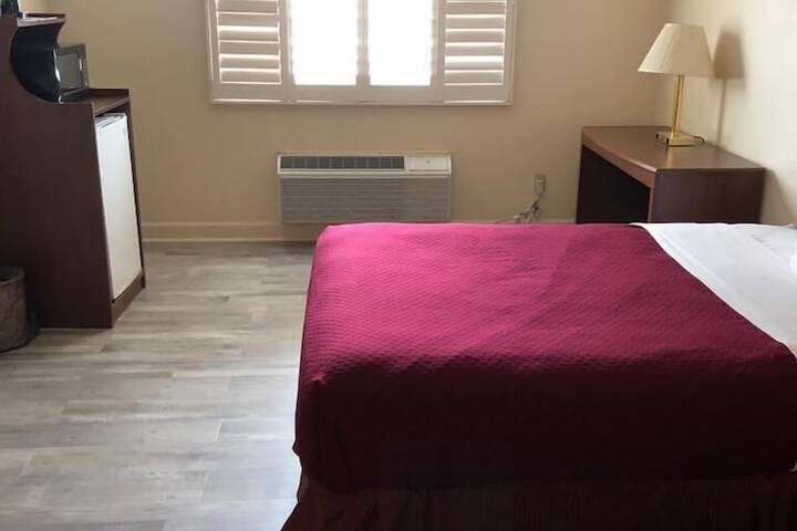 Room 15 of 36