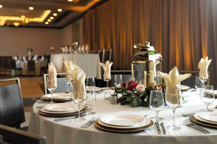 Hotel Distil Autograph Collection