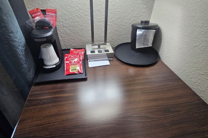 Heritage Place Hotel & Suites
