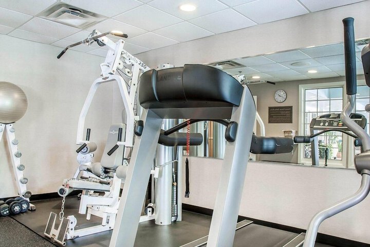 Comfort Inn & Suites Sturbridge - Brimfield