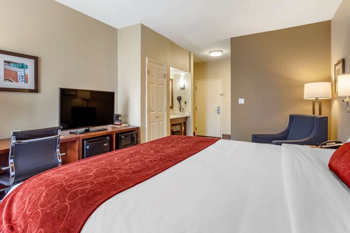 Room 27 of 45