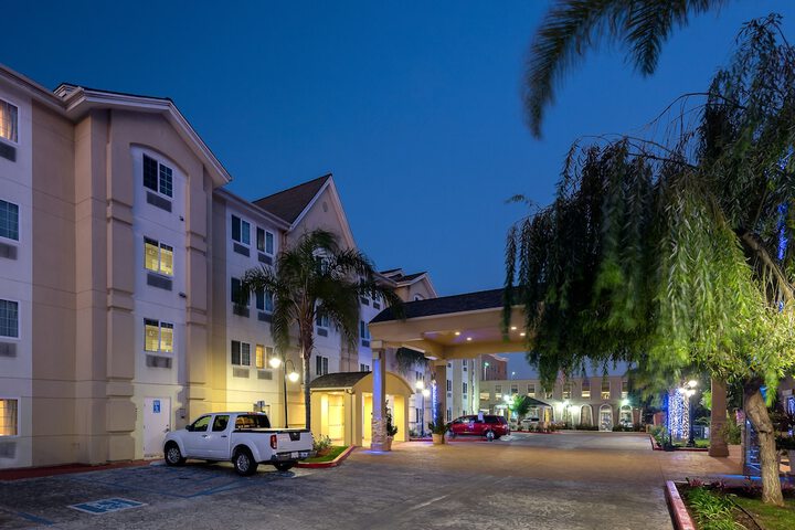 Hotel 2 of 25