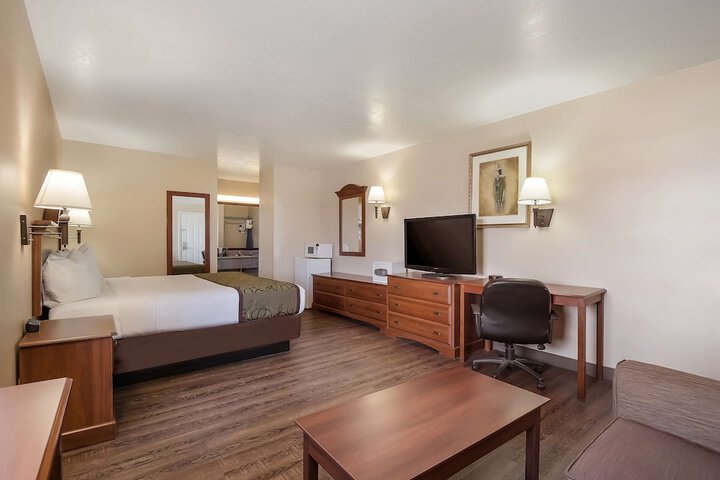 Room 21 of 32