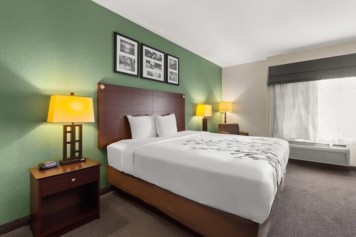 Sleep Inn & Suites Bush Intercontinental - IAH East