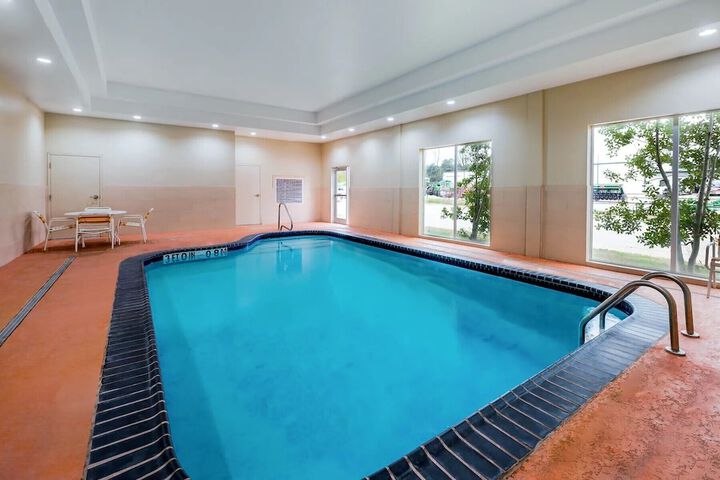 Pool 2 of 35