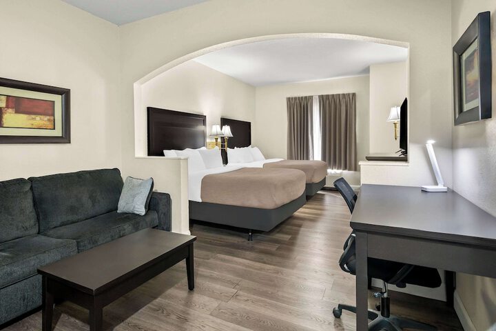 Room 16 of 45