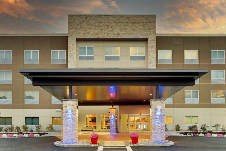 Hotel 10 of 80