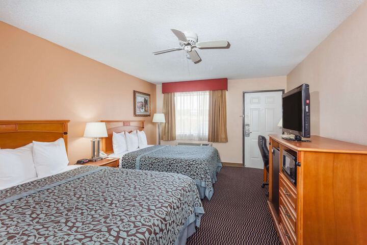 Room 14 of 39