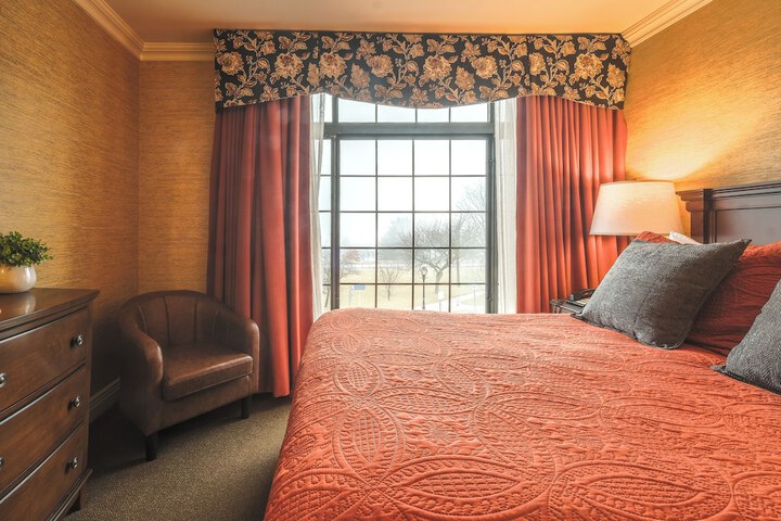 Red Coach Inn