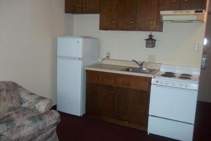 Room 11 of 16