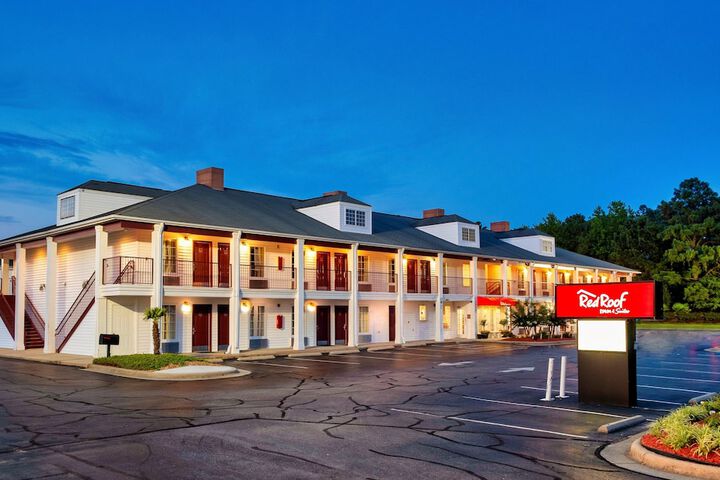 Hotel 4 of 50