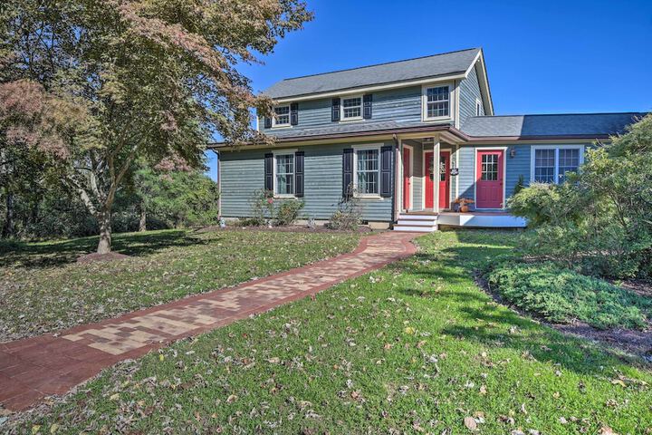 Lovettsville Cottage in Heart of Wine Country