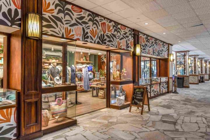 Royal Lahaina Resort & Bungalows