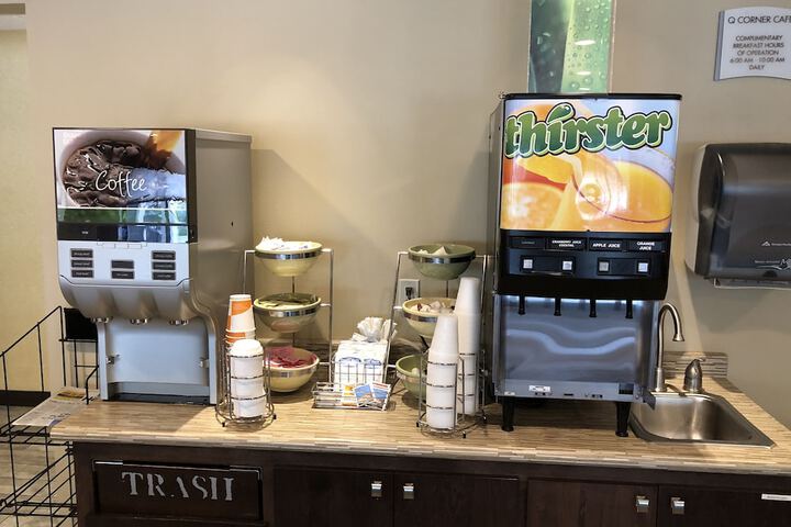 Breakfast/Coffee Service 64 of 76