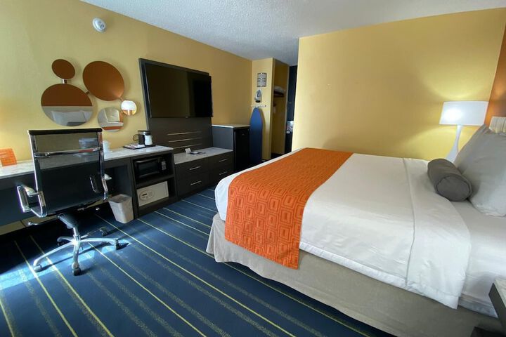 Room 20 of 28