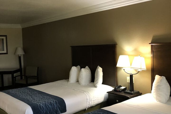 Room 20 of 38