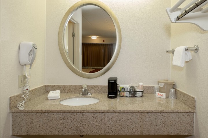 Room 30 of 30