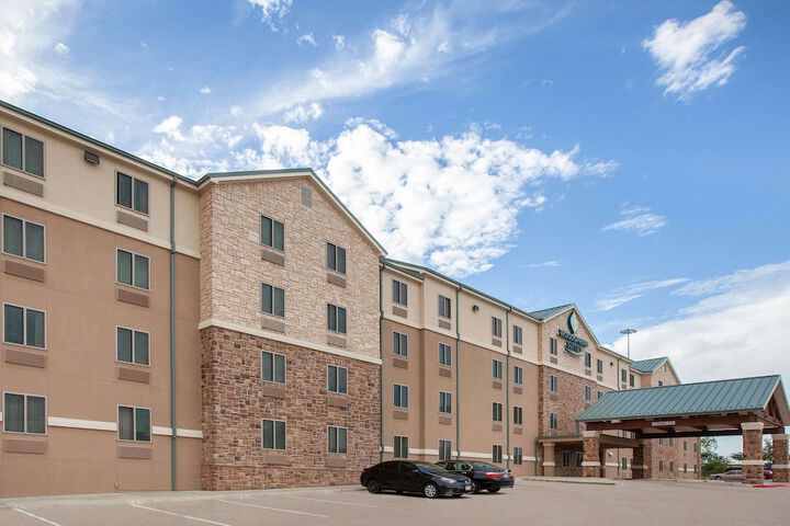 Hotel 2 of 33