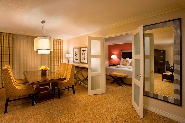 Room 21 of 68