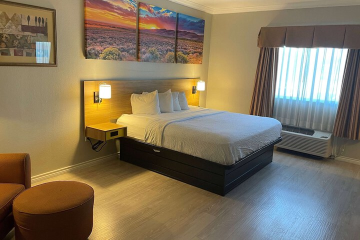 Room 18 of 20