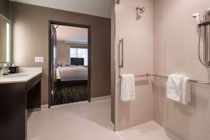 Room 20 of 36