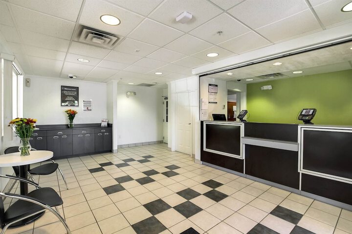 Studio 6 East Brunswick NJ - NYC Area