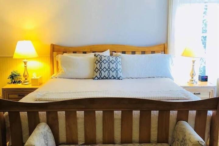 Camellia Inn