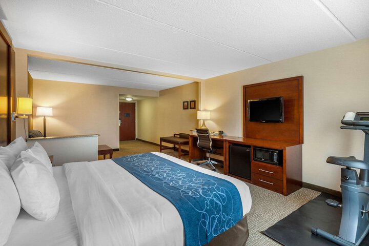 Room 8 of 46