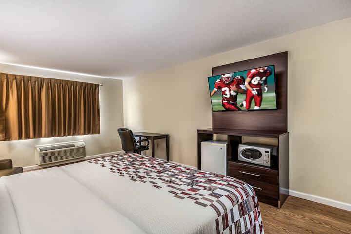 Room 16 of 32