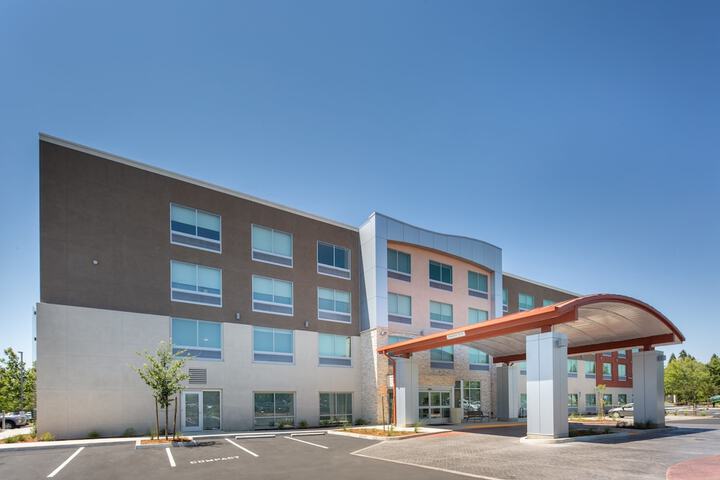 Hotel 4 of 53