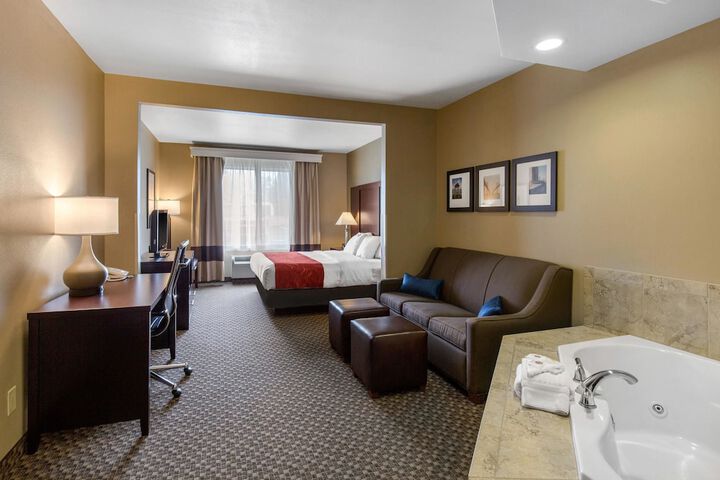 Room 18 of 37