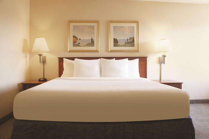 Room 16 of 17
