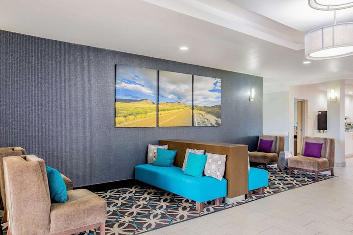 La Quinta Inn & Suites by Wyndham Mission at West McAllen