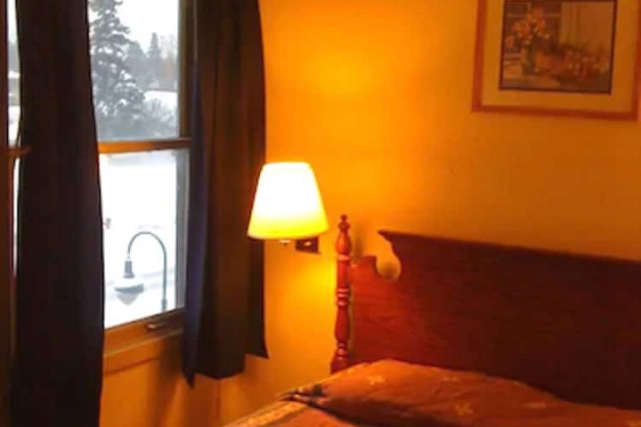 Room 20 of 34