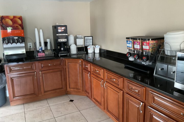 Breakfast/Coffee Service 48 of 53