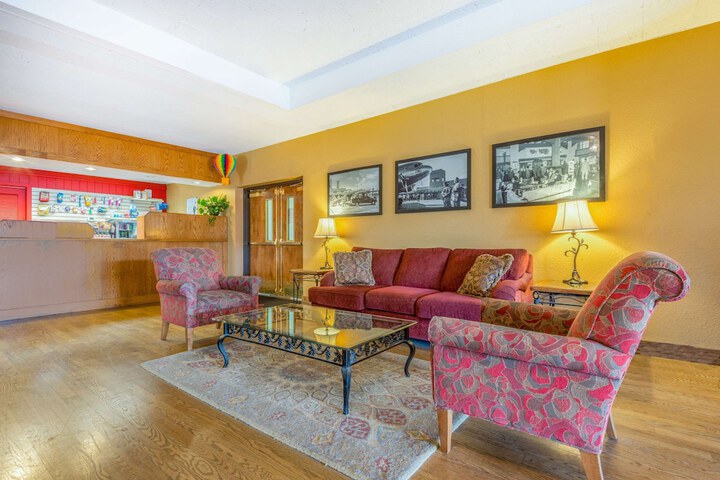 Hotel Interior 16 of 63