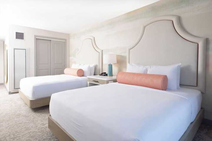 Room 20 of 39