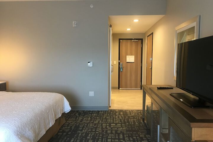 Hampton Inn & Suites Dallas-The Colony TX