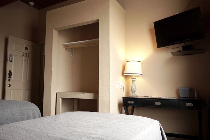 Room 4 of 45